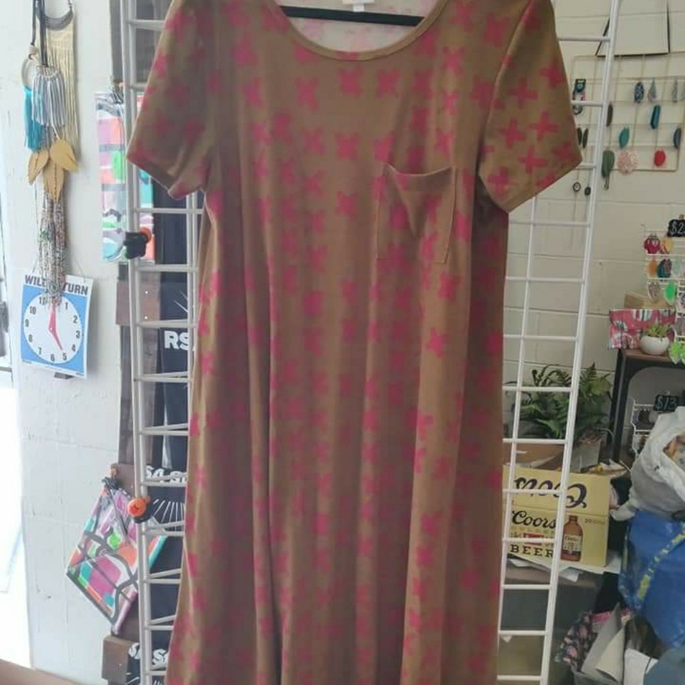 LuLaRoe Carly High Low X Print Dress